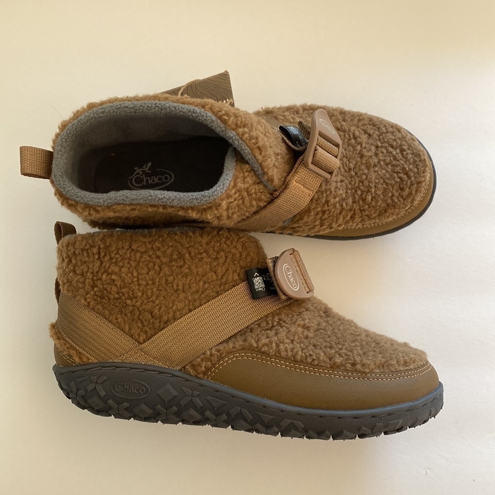 Chaco ramble fluff boot kids 4 four brown teddy bear fleece NWT - Picture 3 of 5
